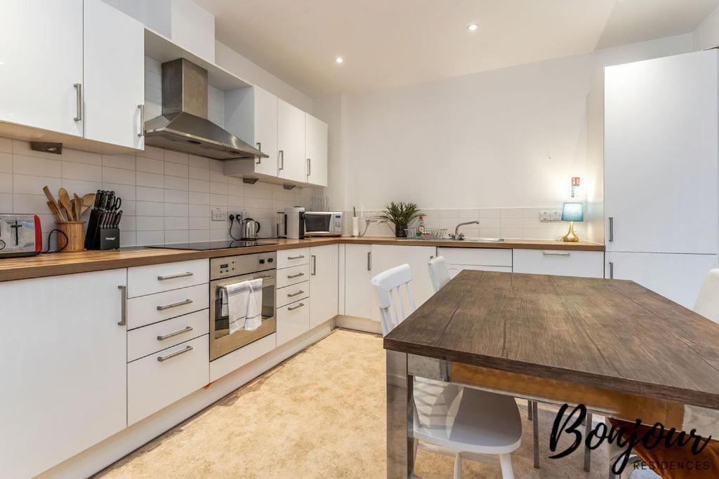 Spacious 2Br-1Ba - Grassmarket - Free Parking By Bonjour Residences Edinburgh Exterior photo